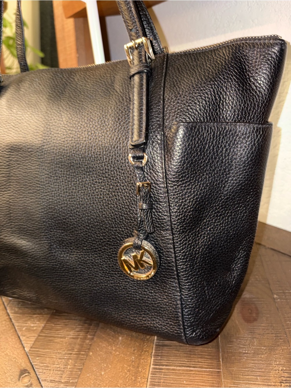 Michael Kors Jet Set Travel Black Pebbled Leather Tote Shoulder Bag - Picture 2 of 7